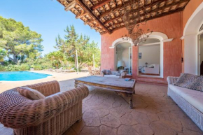 Exclusive Villa in Porroig